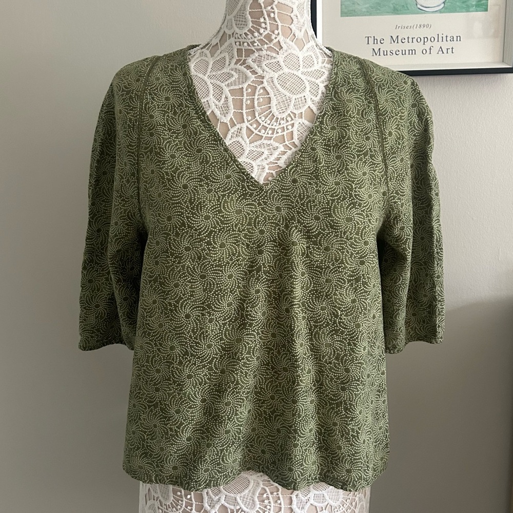 TREASURE & BOND Lace Trim V-neck Blouse in Green Rowan Floral
